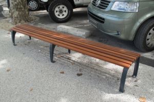 Banquette Paseo structure acier lattes bois Banquette Paseo moabi