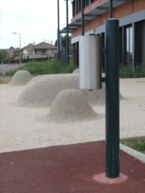 Cendrier Giga inox sur potelet Giga peint Cendrier Giga inox sur potelet