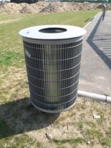 Corbeille Mutant treillis acier et couvercle Corbeille Mutant treillis acier et couvercle